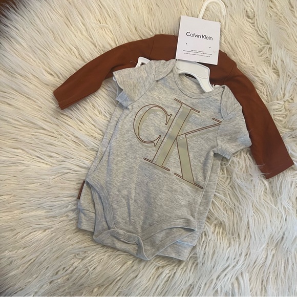 NWT Calvin Klein 3 Piece Set 3-6 Month - Picture 3 of 4